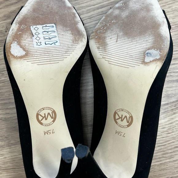 Michael Kors Rhinestone Pump - Picture 10 of 15